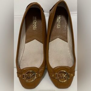 Michael Kors flat size 10